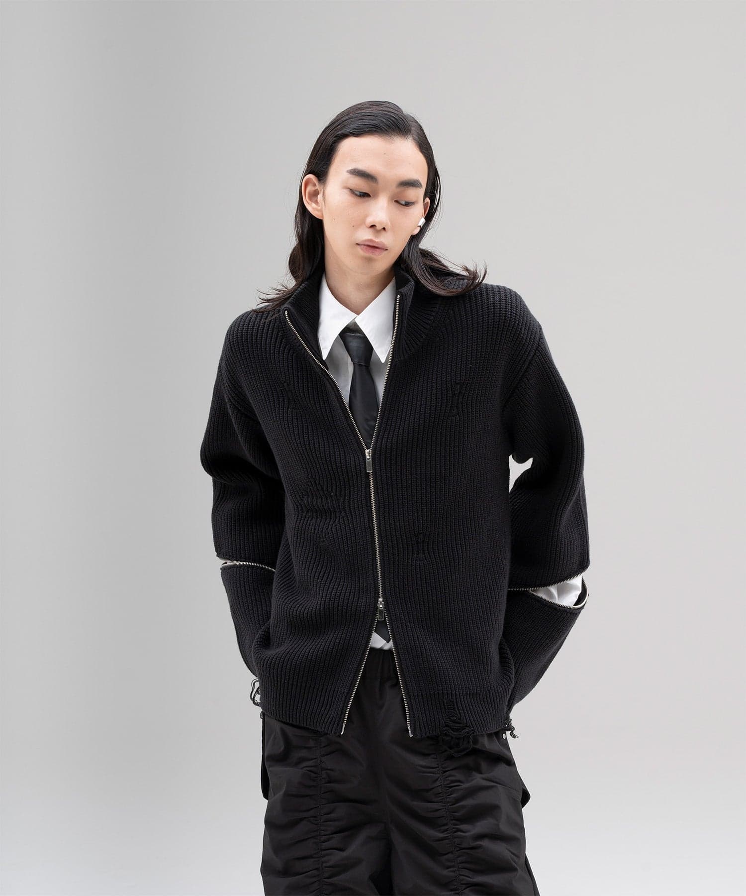 Zip damage driver knit