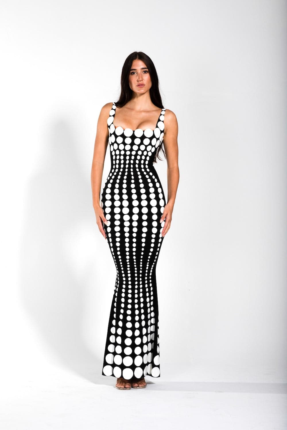 Ender Bubbles White/Black Gown